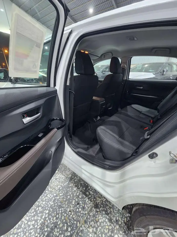 تويوتا يارس واي اكس بنزين 2026 السعر 70725 10