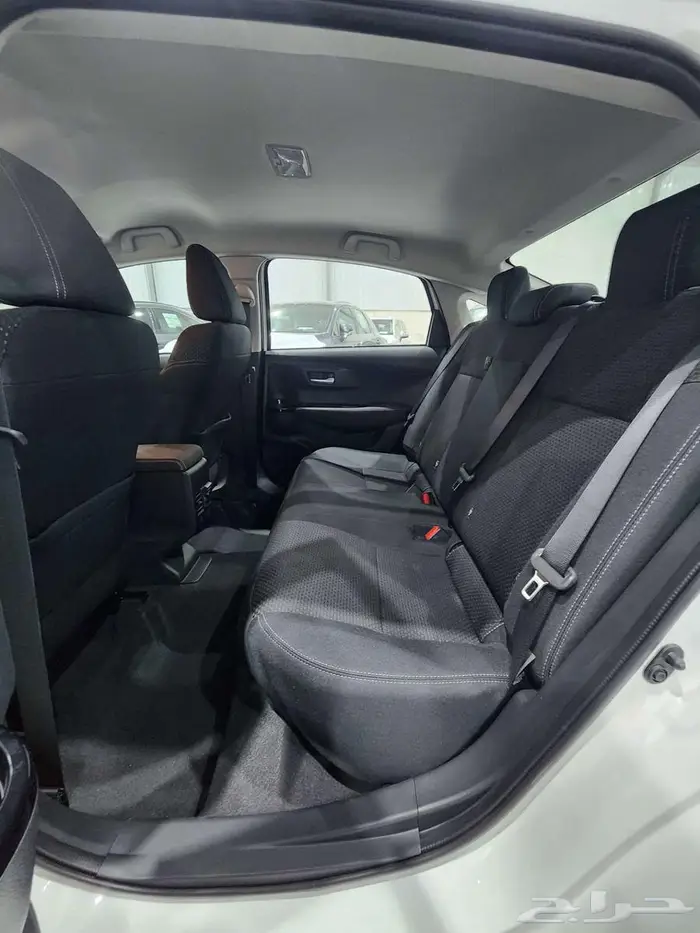 تويوتا يارس واي اكس بنزين 2026 السعر 70725 13