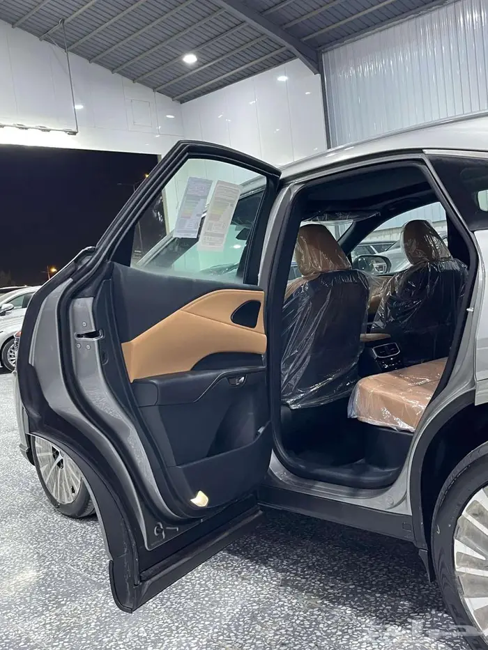 لكزس RX 350 BB بنزين 2025 السعر 290.000 11