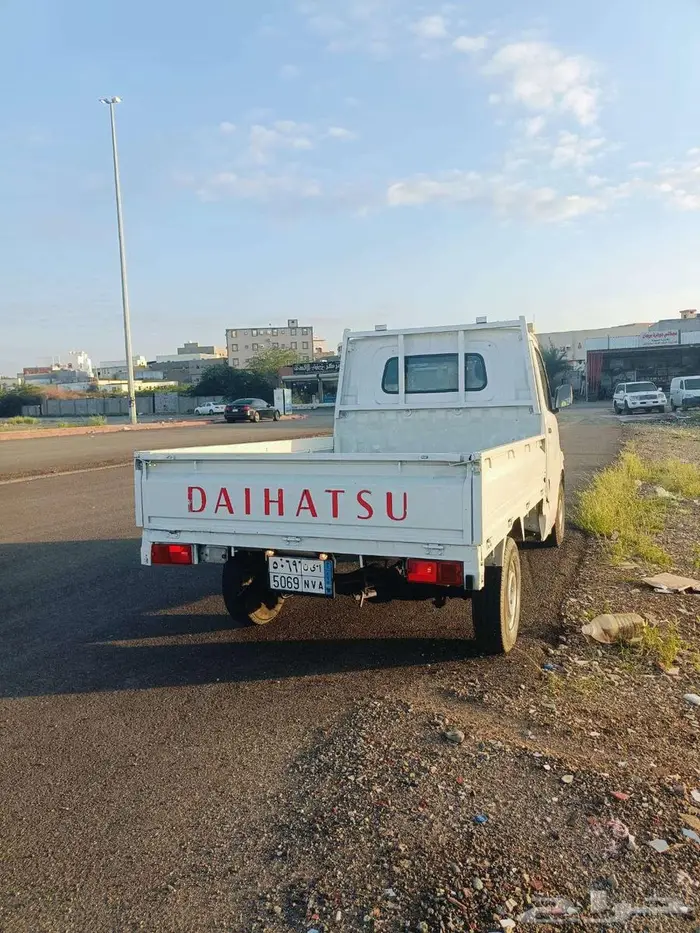 ديهاتسو صندوق 2015 الايجار شهري و اسبوعي 1