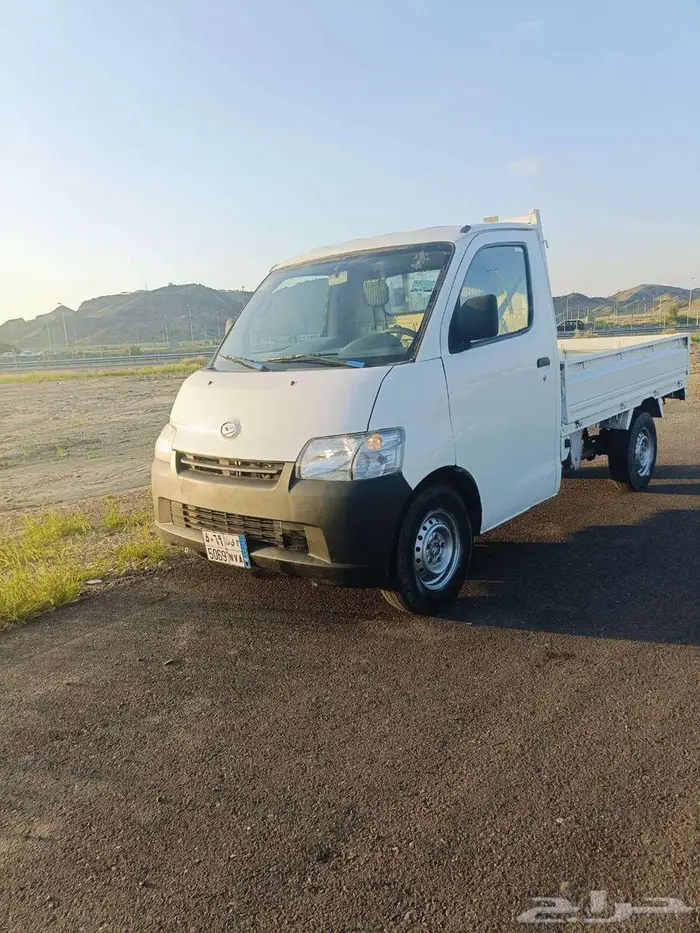 ديهاتسو صندوق 2015 الايجار شهري و اسبوعي 5