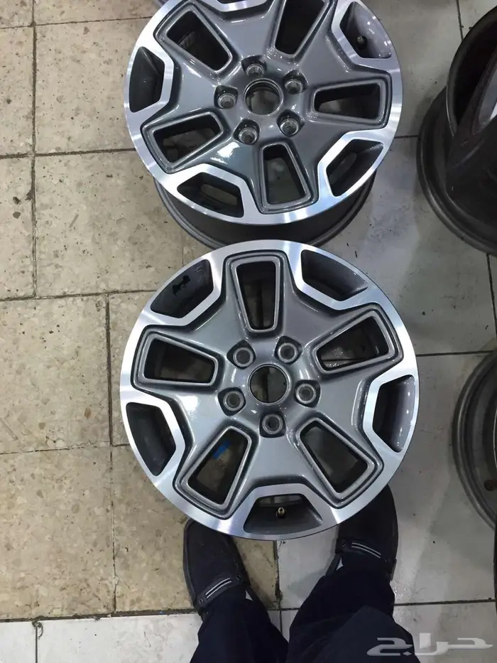 يتوفر جميع انواع جنوط الجيب الشروكي ورانجلر اصلية وكالة 1 30