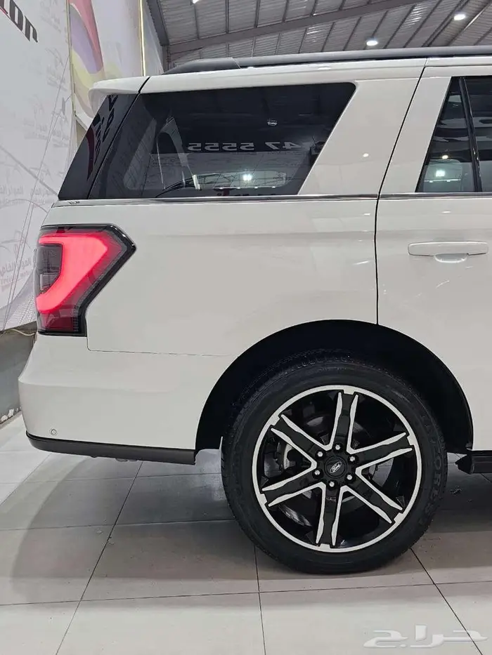 فورد اكسبيدشن 2020 ( لميتد فل كامل اعلى فئه ) 8