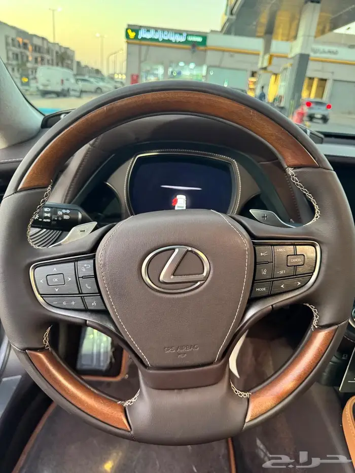 لكزس LS350 BB 2018 7