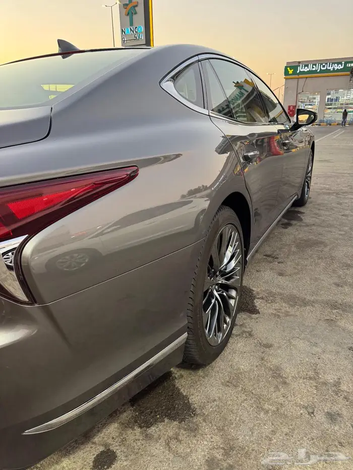 لكزس LS350 BB 2018 13