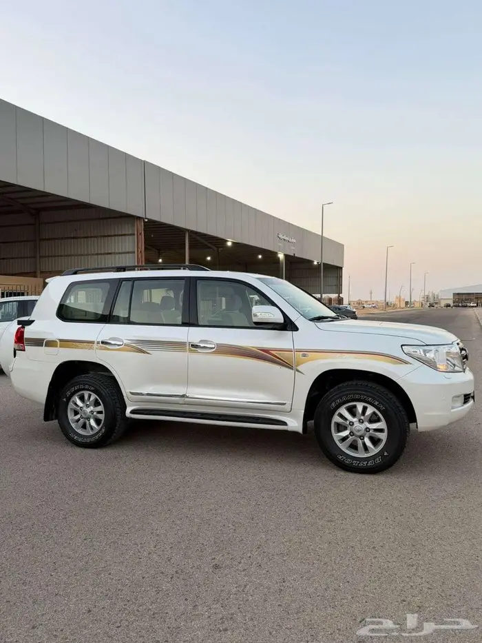 تويوتا لاندكروزر 2010 2