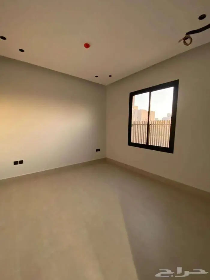 شقه للبيع بتصميم حديث في حي العوالي الرياض 14