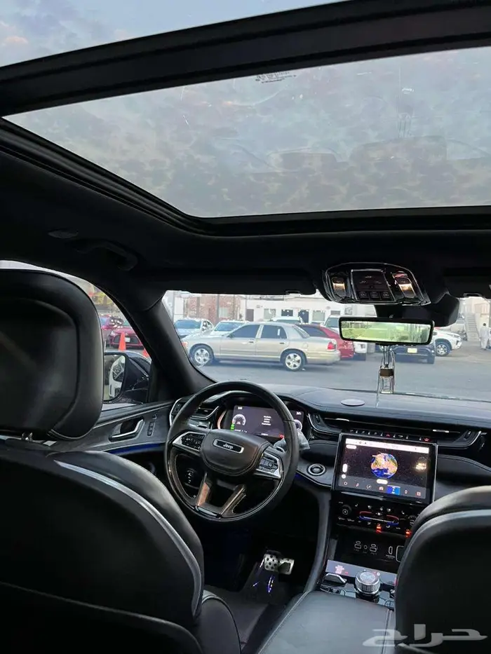 جيب جراند شيروكي 2023 فل كامل 12