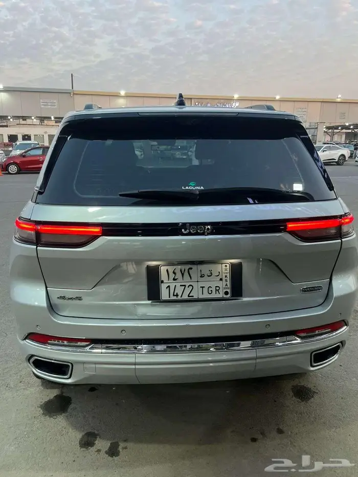 جيب جراند شيروكي 2023 فل كامل 8