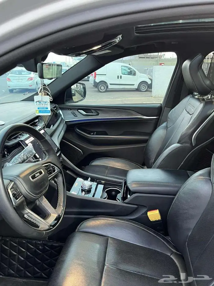 جيب جراند شيروكي 2023 فل كامل 14