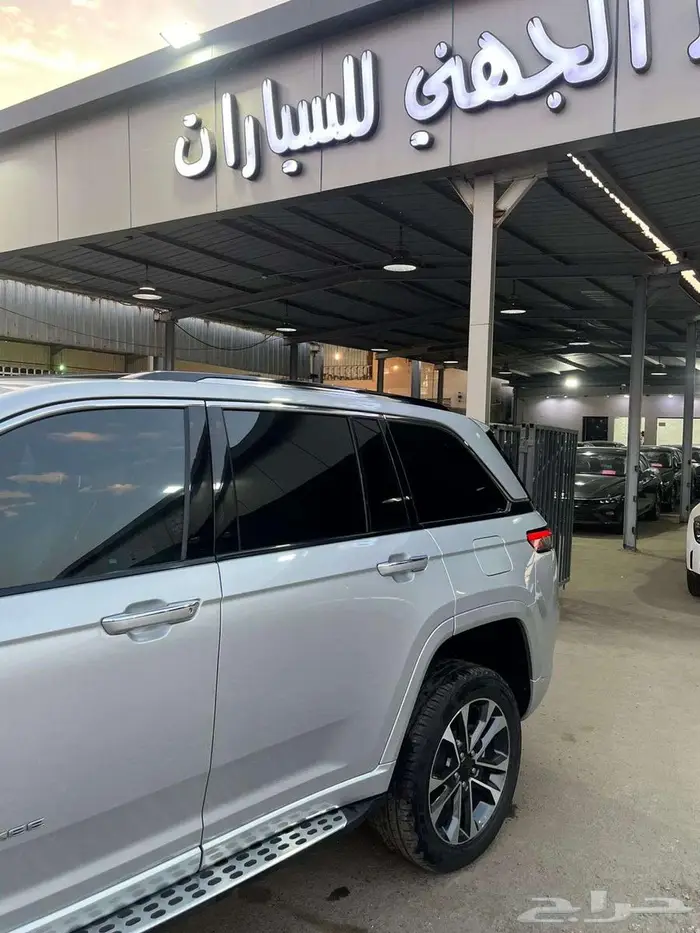 جيب جراند شيروكي 2023 فل كامل 5