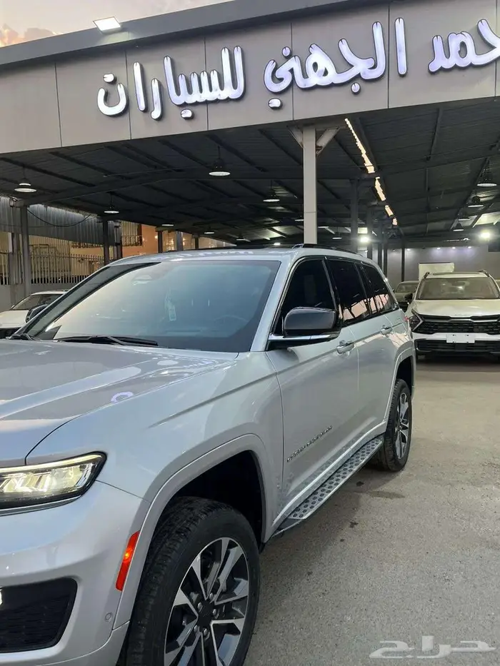 جيب جراند شيروكي 2023 فل كامل 3