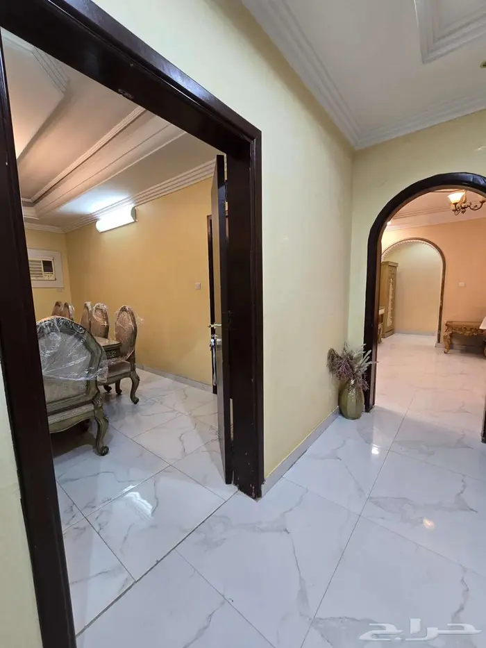 فيلا فاخرة للبيع في حي الجزيرة 9