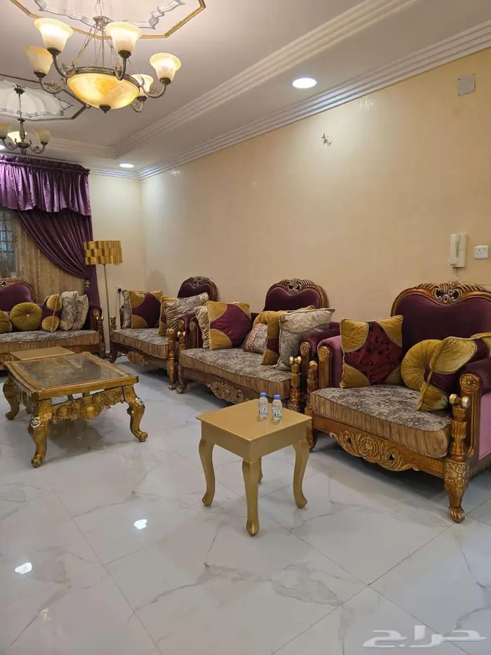 فيلا فاخرة للبيع في حي الجزيرة 37