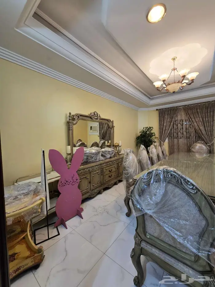 فيلا فاخرة للبيع في حي الجزيرة 11