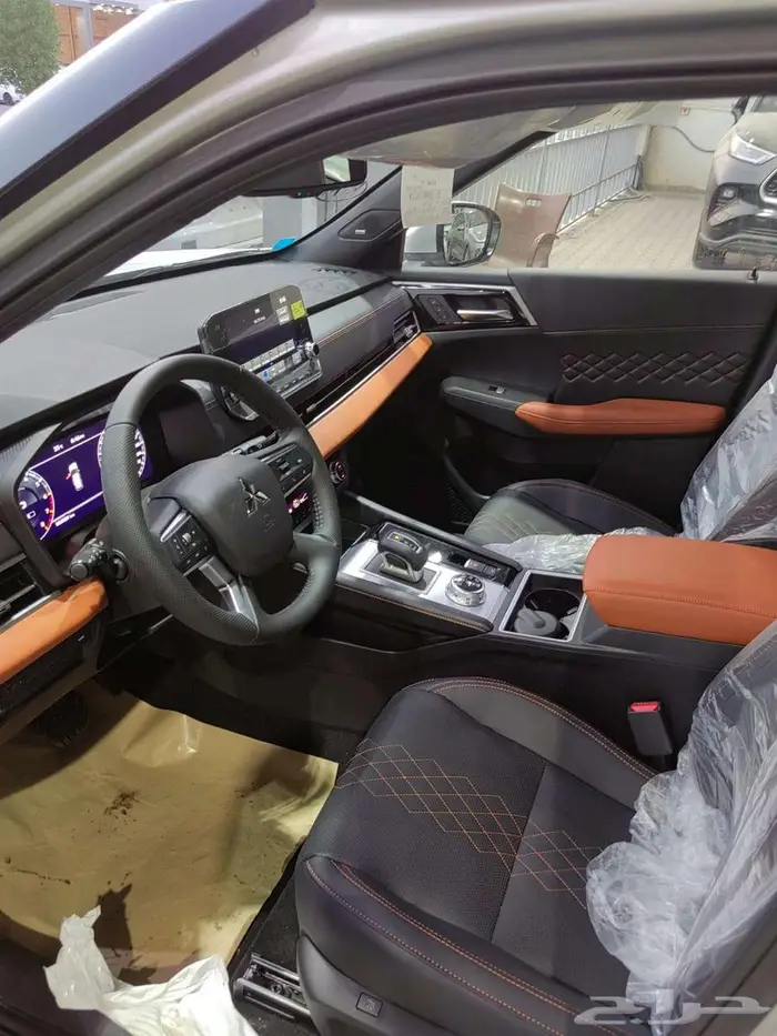 ميتسوبيشي اوتلاندر 2025 فل كامل عرض خاص وحصري 10