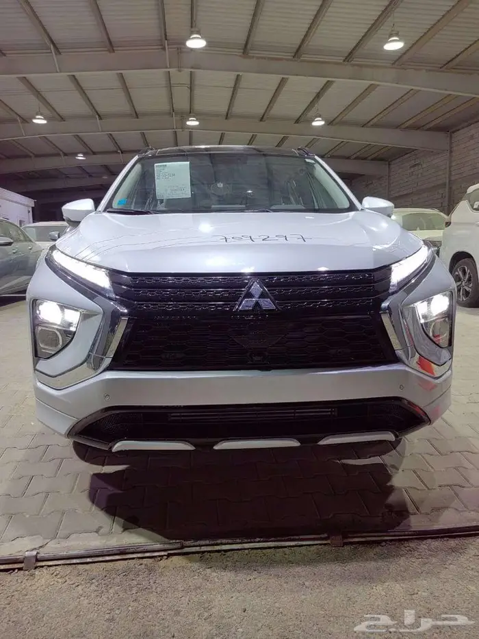 ميتسوبيشي اكليبس كروس 2025 عرض خاص وحصري 2