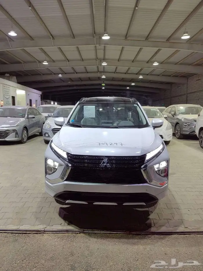 ميتسوبيشي اكليبس كروس 2025 عرض خاص وحصري 0