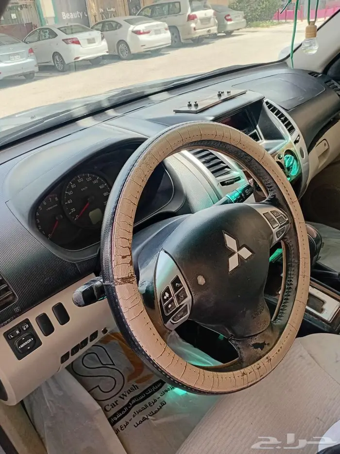 للبيع 18500 باجيرو سبورت واليوم 15500 4