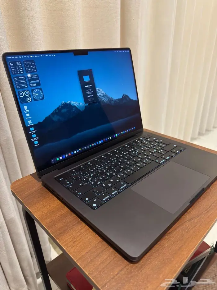 للبيع  MacBook Pro 14-inch M4 أسود الفلكي Space Black 10