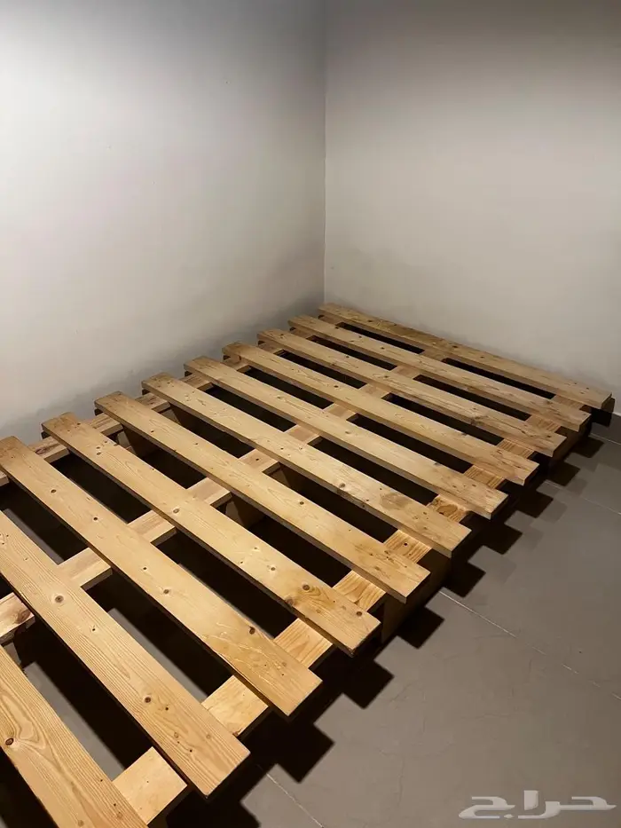 سرير خشب 4