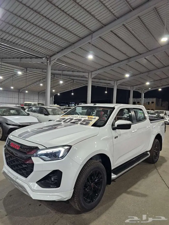 ايسوزو ديماكس GT 2025 فل الفل وارد العيسى 8