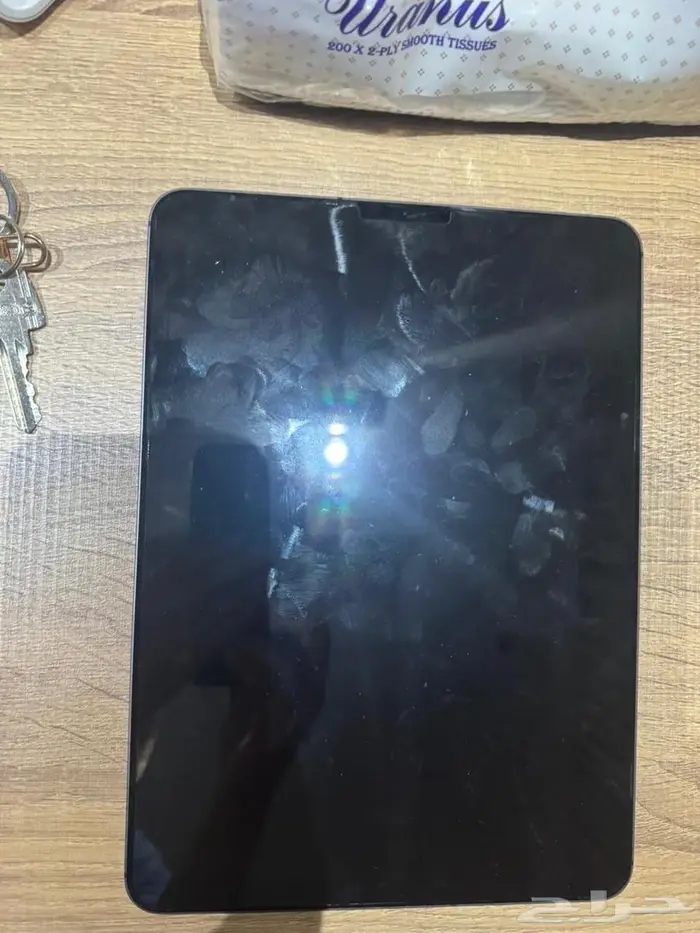 ايباد برو شريحه مع قلم الايباد 1