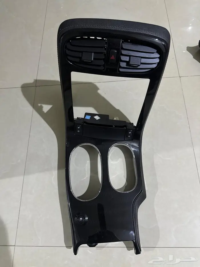 للبيع ديكور وسطي للكورفت 2005-2013 0