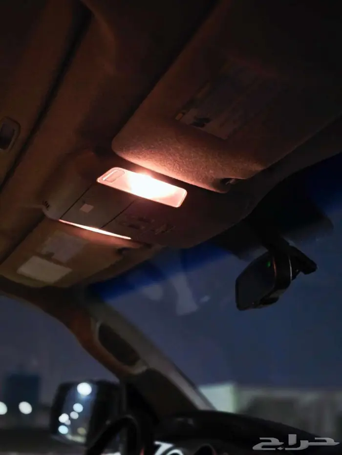 للبيع تويوتا سيكويا SR5 دبل 2013 9