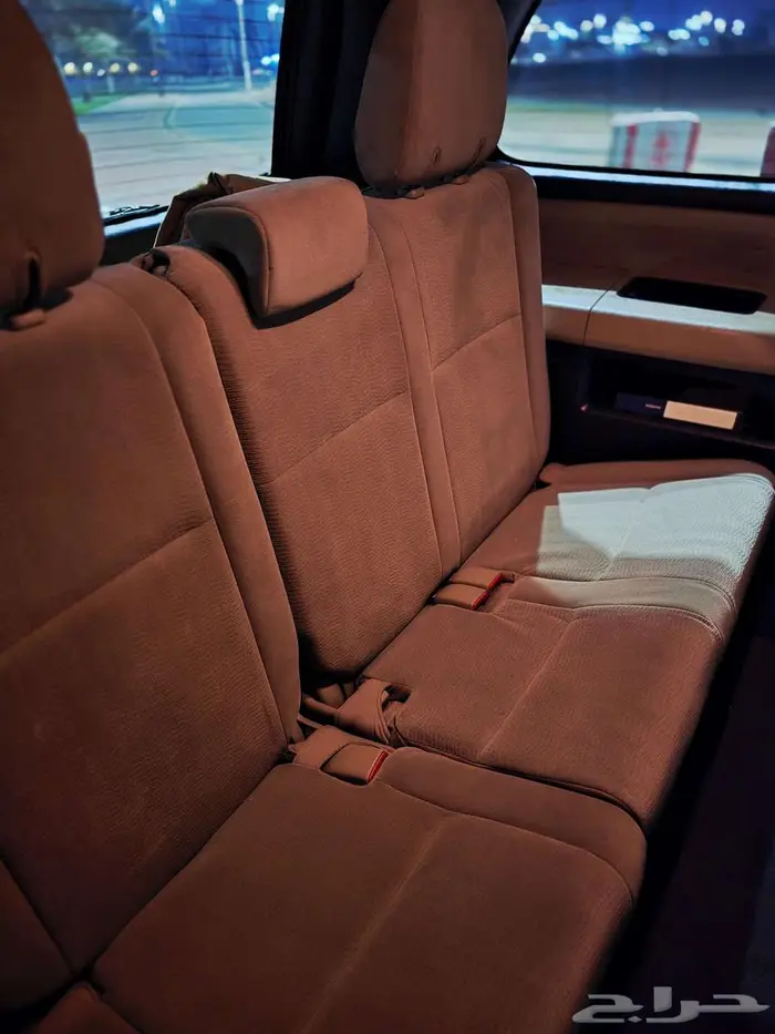 للبيع تويوتا سيكويا SR5 دبل 2013 10