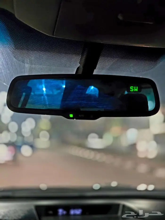 للبيع تويوتا سيكويا SR5 دبل 2013 5