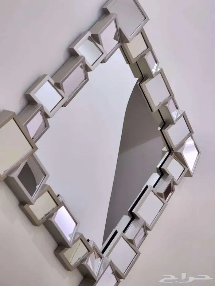 طاولة بلازما - مقعد وجلاسة رضيع - مرايات - لوحة طاووس 6