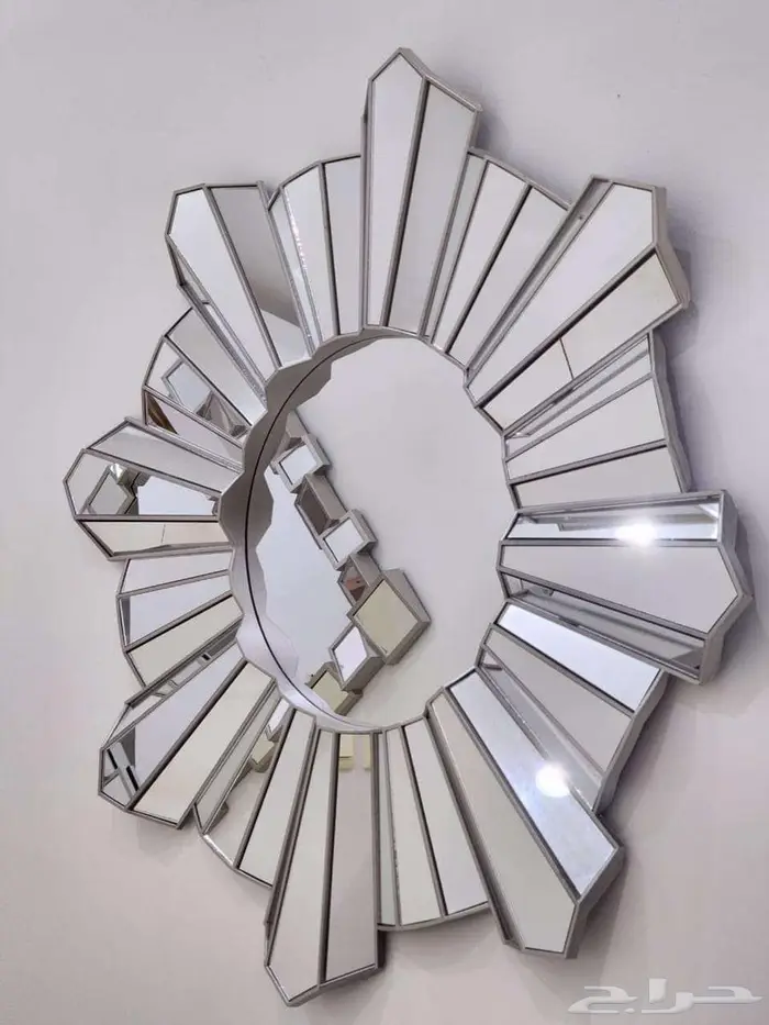 طاولة بلازما - مقعد وجلاسة رضيع - مرايات - لوحة طاووس 1