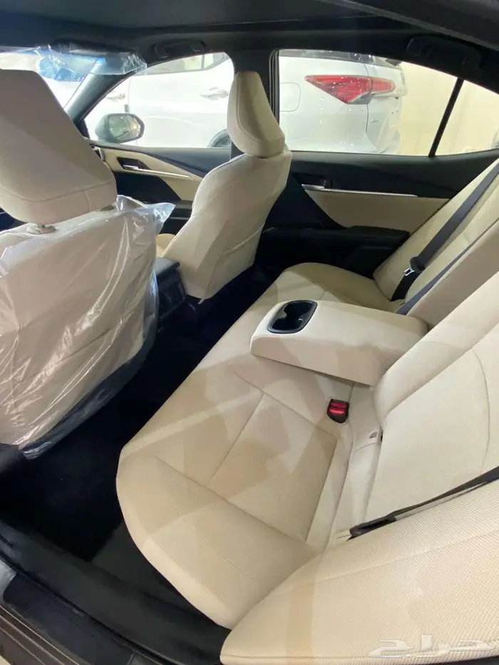 تويوتا كامري ال اي هايبرد الموديل 2025 5