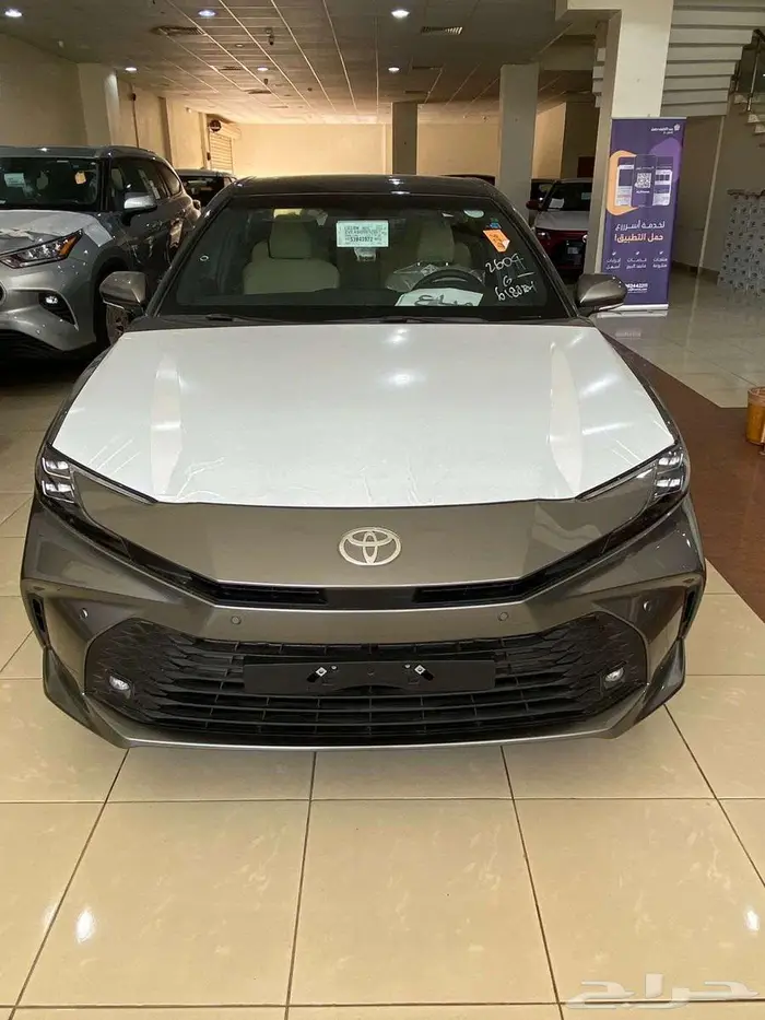 تويوتا كامري ال اي هايبرد الموديل 2025 2