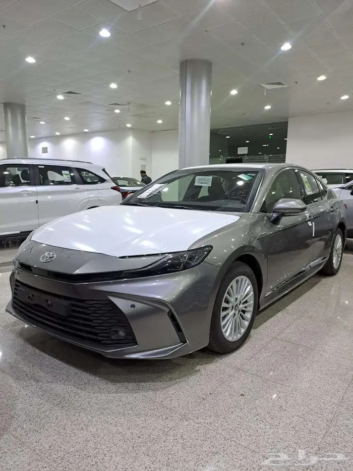 كامري ال اي نص فل اسود وابيض وفضي اقل سعر 20