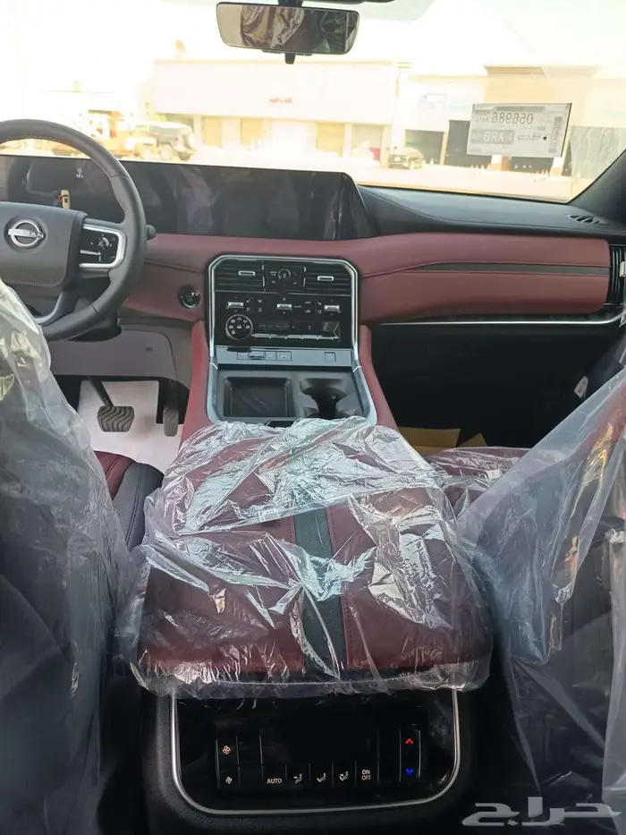 نيسان باترول بلاتينيوم اسود داخل احمر تنفس طبيعي 2026 4