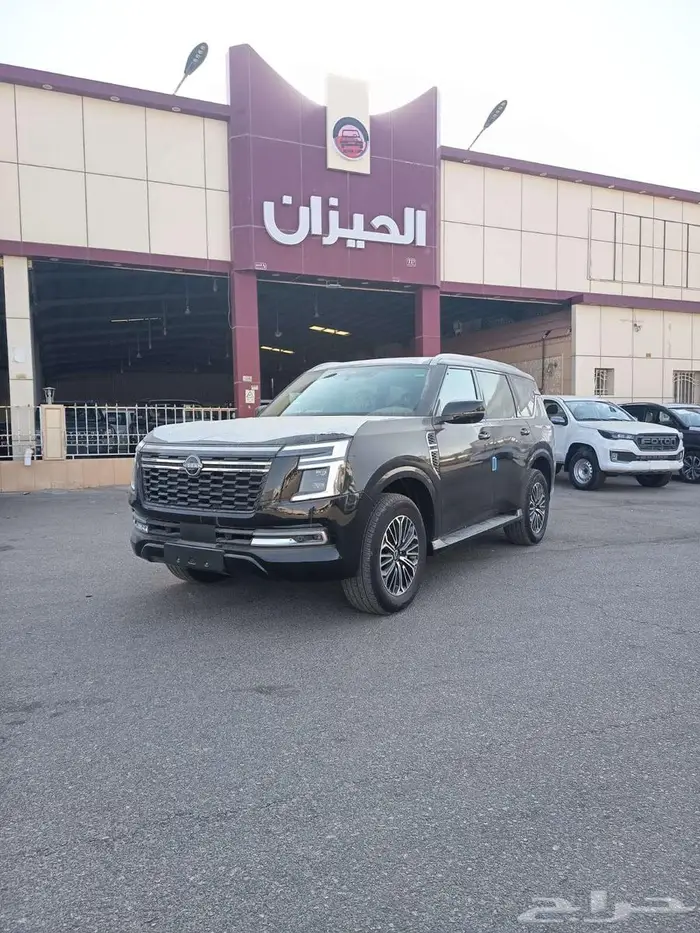 نيسان باترول بلاتينيوم اسود داخل احمر تنفس طبيعي 2026 0