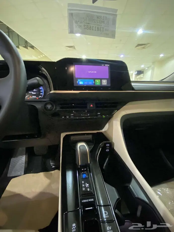 تويوتا كراون كراون برستيج 2026 10