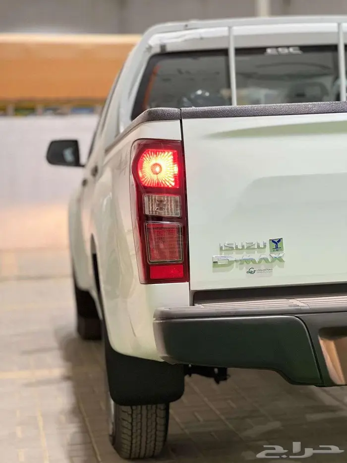 ايسوزو ديماكس غمارتين 2025 بدون دبل 15