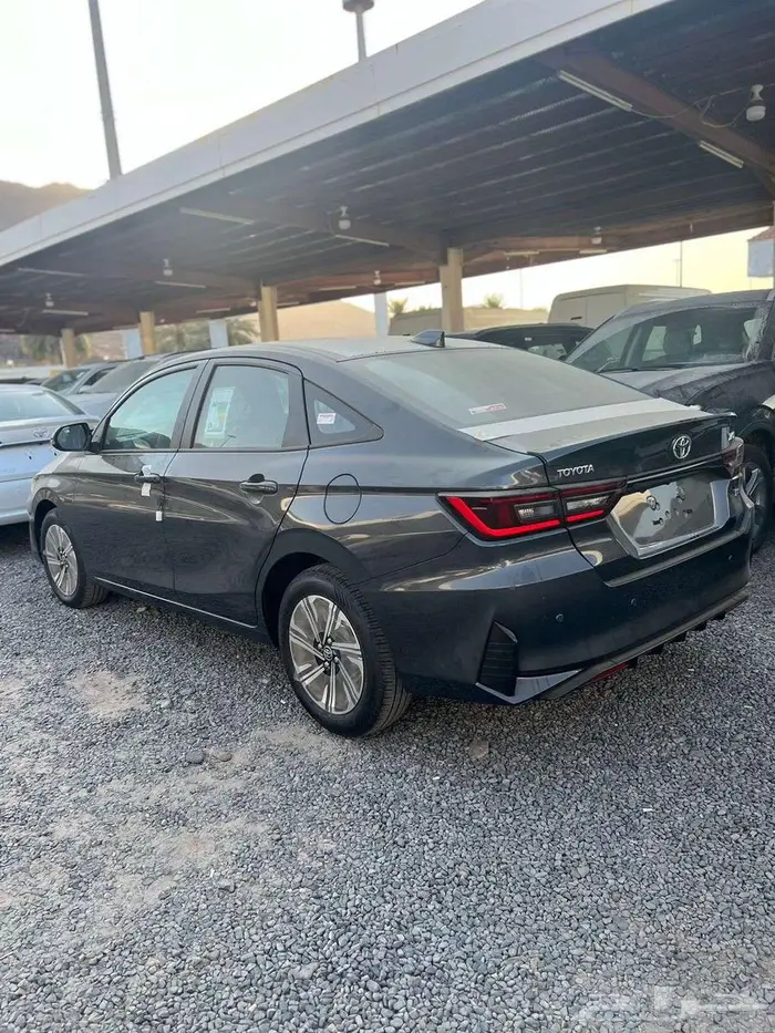 تويوتا يارس فل YX كاش و تموييل 2026 4