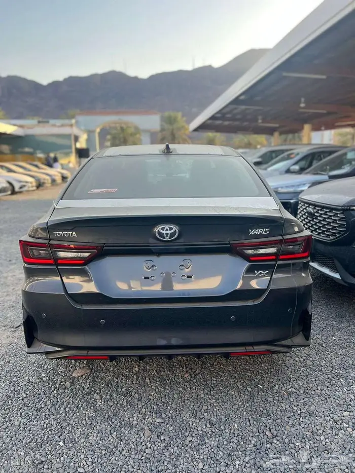 تويوتا يارس فل YX كاش و تموييل 2026 5