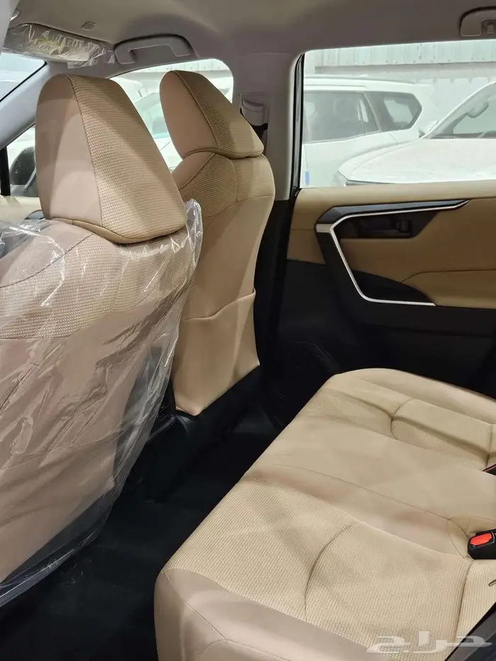 تويوتا راف فور LE بنزين دبل 2025كاش وأقساط 15