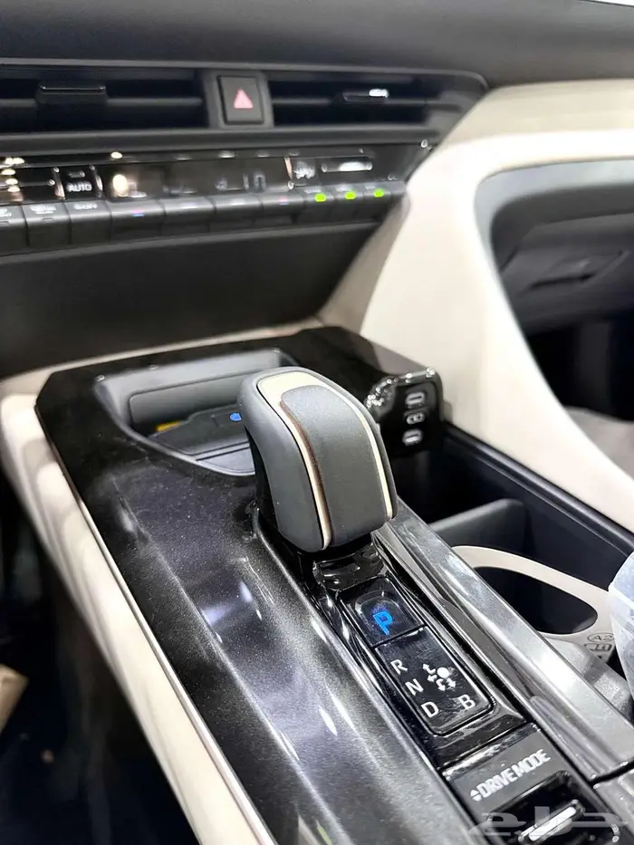 تويوتا كراون ( بريستيج ) موديل 2026 أقل الأسعار 16