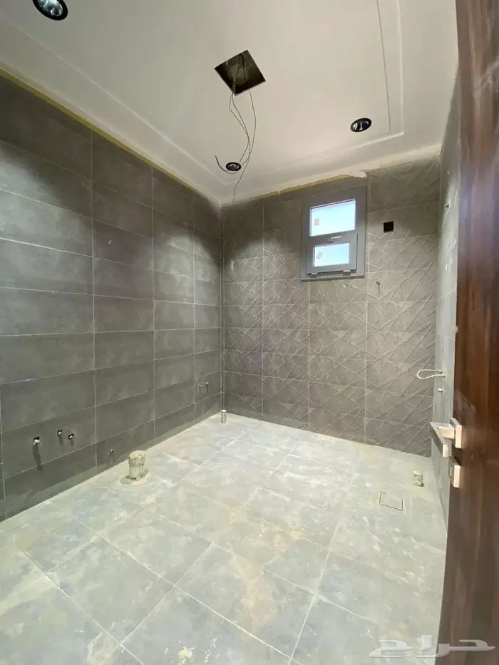 للبيع فيلا 3 أدور 9