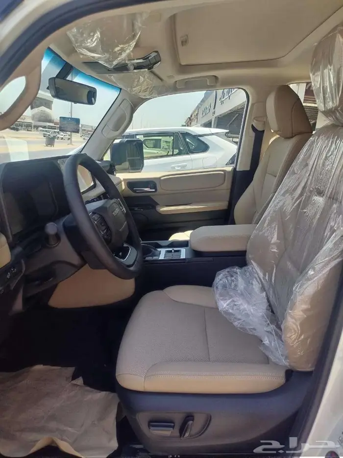 تويوتا برادو TXL3 بنزين موديل 2025 اصفار 6