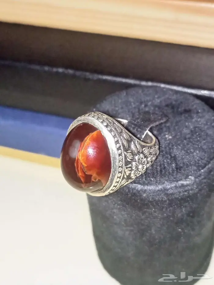 خاتم عقيق كرزي مزعفر 2