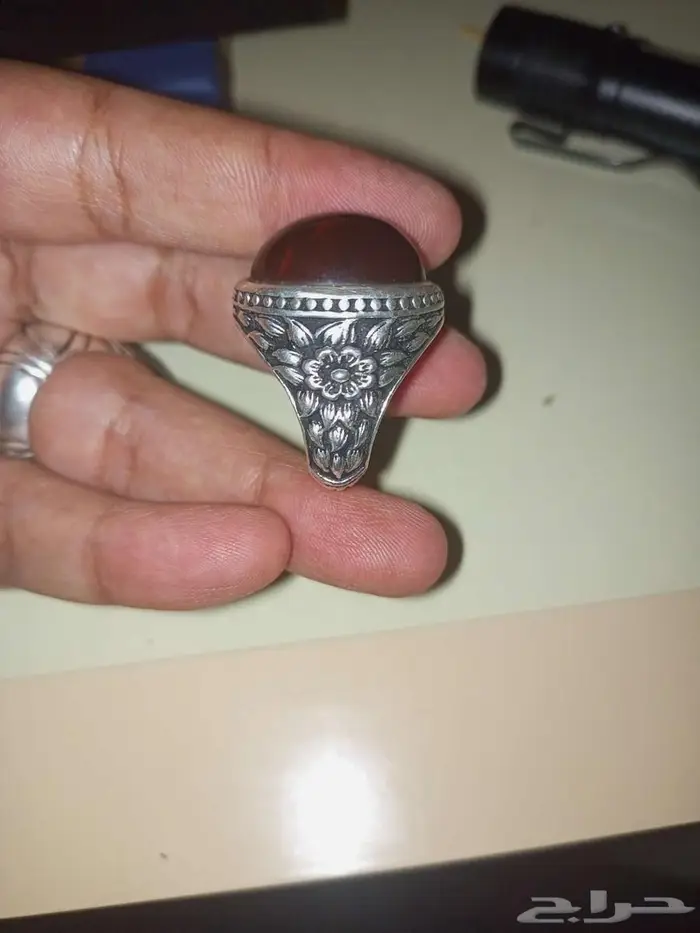 خاتم عقيق كرزي مزعفر 5