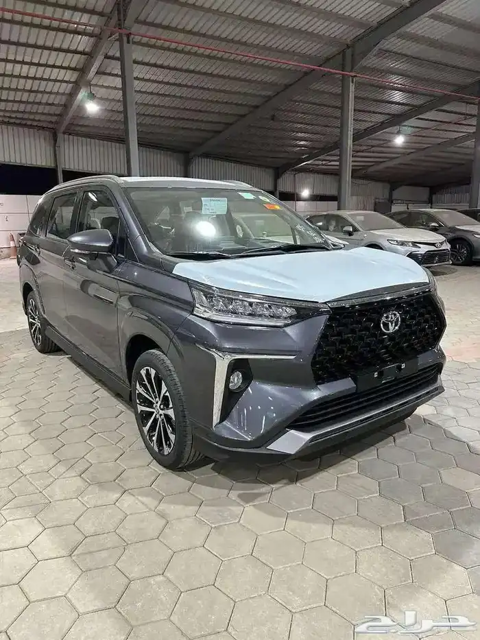 تويوتا فيلوز GLX م 2025 4
