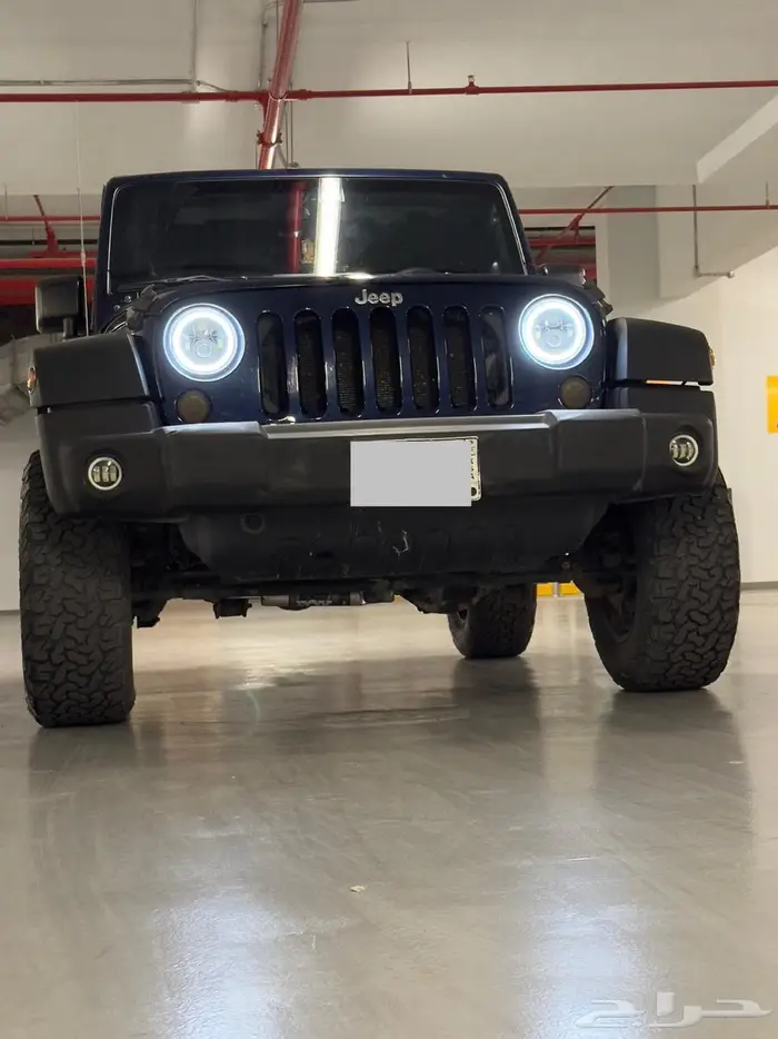 Jeep Wrangler 2013 (قير عادي) 12